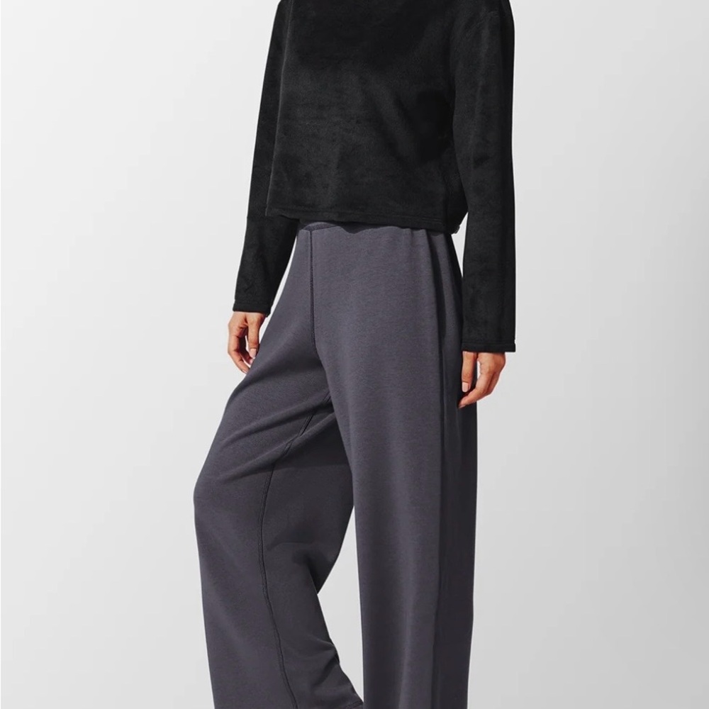 ThirdLove Cuddle Fleece Sweatshirt and Pant SET